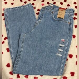 Levi's Men's Light Blue Relaxed Jeans